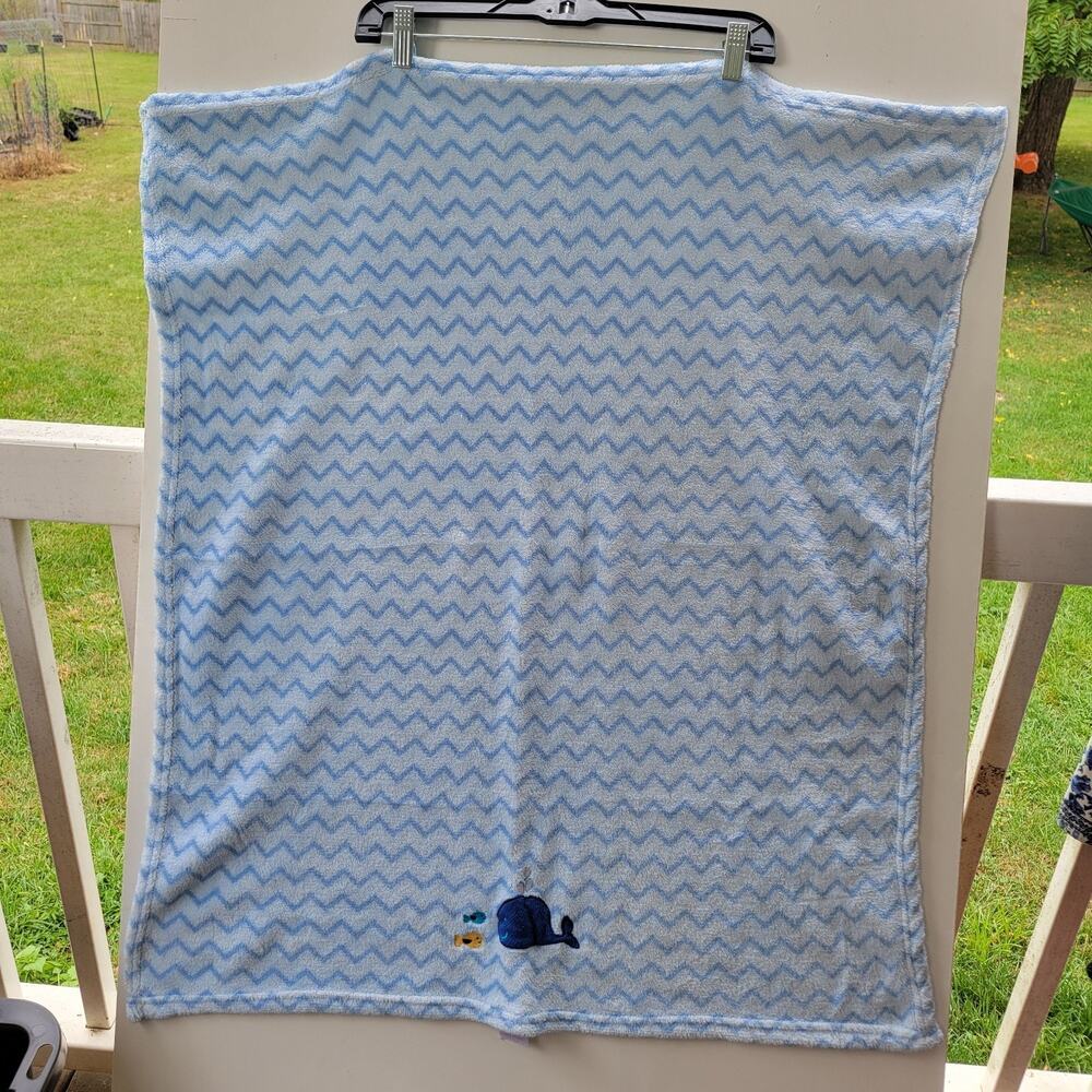 Garanimals Blue Whale Chevron Stripes‎ Zig Zag Baby Blanket Fleece